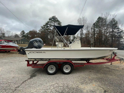 2019 Cobia 21 Bay