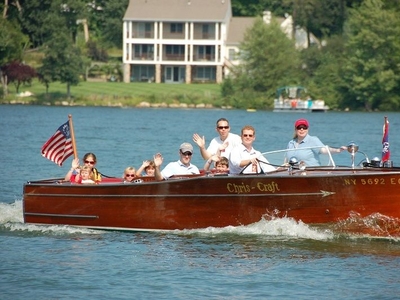 25 Foot Chris Craft Sportsman, Classic Wooden Boat