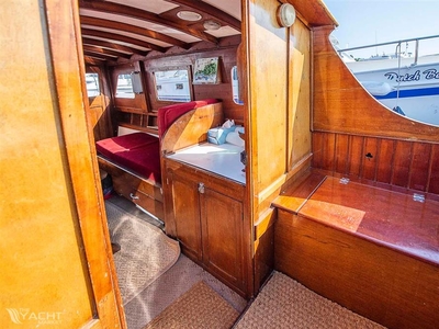 Andrews 25 Cabin Launch (1965) for sale