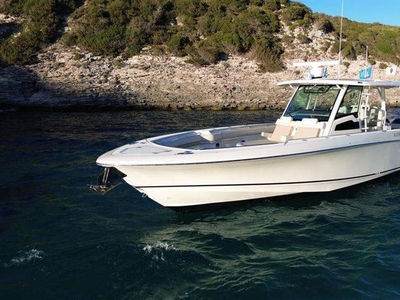 BOSTON WHALER OUTRAGE 380 (2021) for sale