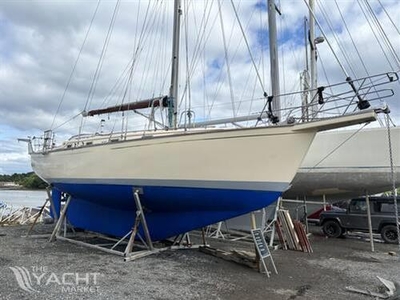 Island Packet 38 (1986) for sale