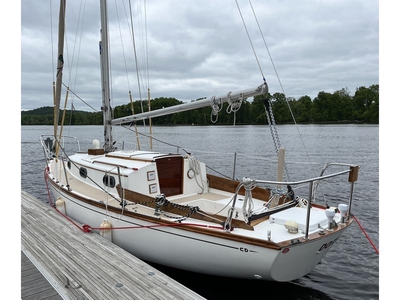 1979 Cape Dory CD 27 sailboat for sale in Connecticut