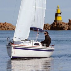 Day-sailer - 17 - SailArt - with bowsprit / trailerable / custom