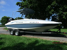 TAHOE 2150 DECK BOAT W/ MERC 200HP AND A FACTORY TRAILER AND COVER******* NO RESERVE