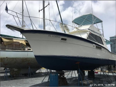 1972 Hatteras Convertible powerboat for sale in Florida
