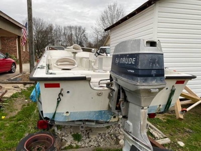 1985 McKee Craft Fiberglass Fishing Boat powerboat for sale in North Carolina