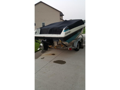 1988 Wellcraft Scarab Concept 240 powerboat for sale in Michigan