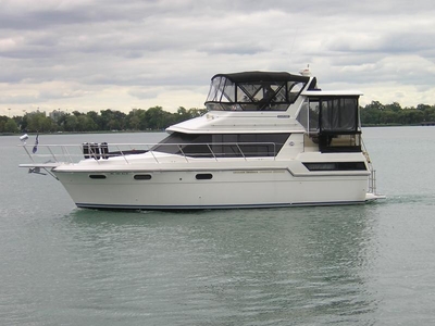 1989 Carver Motor Yacht powerboat for sale in Michigan
