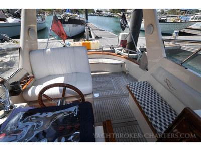 2001 Apreamare powerboat for sale in
