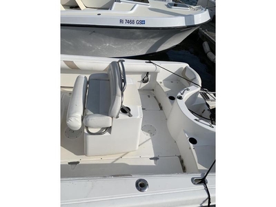 2003 Boston Whaler Outrage powerboat for sale in Rhode Island