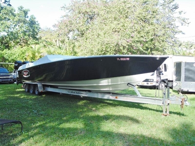 2005 Midnight Express Sports Deck powerboat for sale in Florida