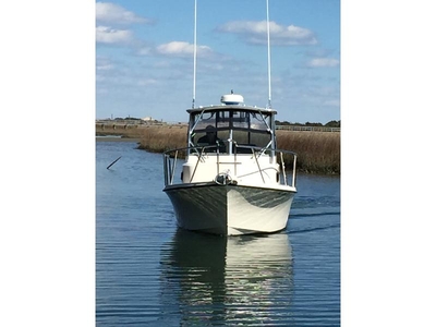 2006 Parker 2310 Walkaround powerboat for sale in North Carolina