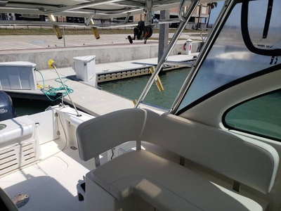 2006 Pursuit 3370 Offshore powerboat for sale in Texas