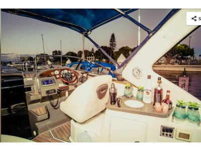 2007 Regal 3060 Window Express powerboat for sale in California