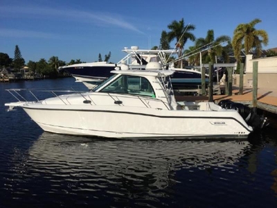 2008 Boston Whaler 345 Conquest powerboat for sale in Florida