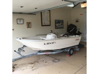 2013 Boston whaler 110 sport powerboat for sale in Illinois