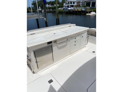 2016 Tiara Q44 powerboat for sale in Florida