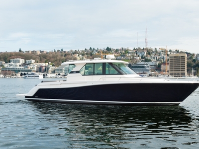 2016 Tiara Yachts 44