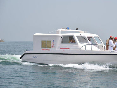 Ambulance boat - 36 - Smart Own - outboard / GRP / medical