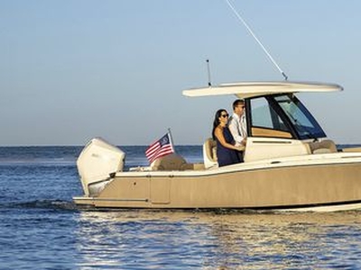 Outboard center console boat - CATALINA 24 - Chris Craft - 10-person max. / sundeck / with T-top
