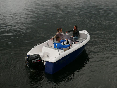 Outboard center console boat - PEGAZUS 460 - Przedsiebiorstwo Uslug Specjalistycznych ''PEGAZUS'' - side console / 5-person max.