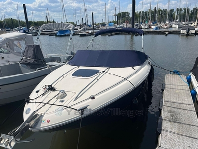 Sea Ray 220 Overnighter (2007) For sale
