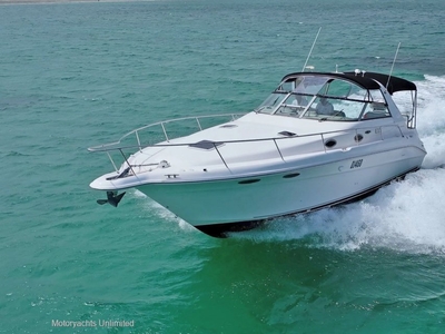 SEA RAY 330 SUNDANCER - WIDE BODY WITH PLENTY OF SPACE INSIDE AND OUT