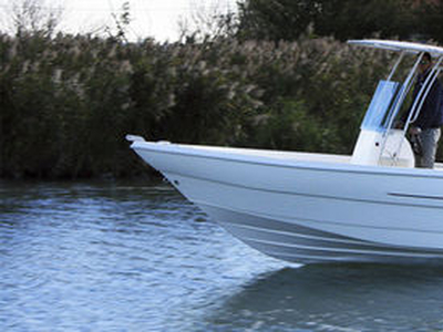 Outboard center console boat - 600 - Eolo - sport / sea / fishing