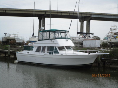 2000 Mainship 43 Performance powerboat for sale in Alabama