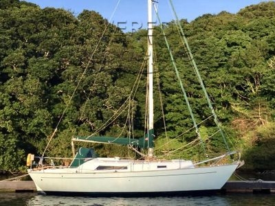 Halmatic 30 MkII Cutter Rigged Sailing Yacht