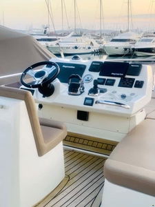 2017 Prestige Yachts 450, EUR 570.000,-