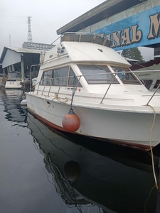 Carver Santa Cruz 28' Boat Located In Seattle, WA - No Trailer