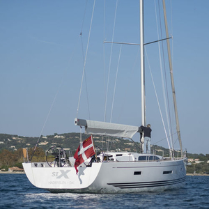 Cruising-racing sailing yacht - Xp 55 - X-Yachts - 3-cabin / with open transom / with bowsprit