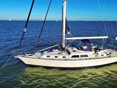 For Sale: 2002 Island Packet 485
