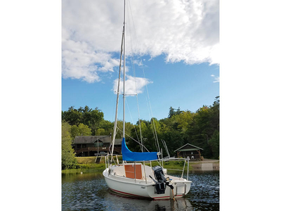 1994 Stuart Mariner 19 sailboat for sale in New Hampshire