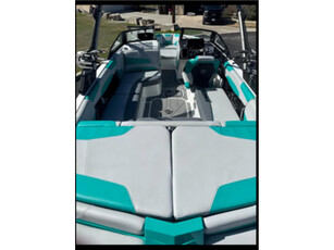 2022 Malibu Wakesetter 22 LSV powerboat for sale in Texas