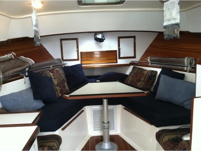 1989 Luhrs Alura powerboat for sale in Florida
