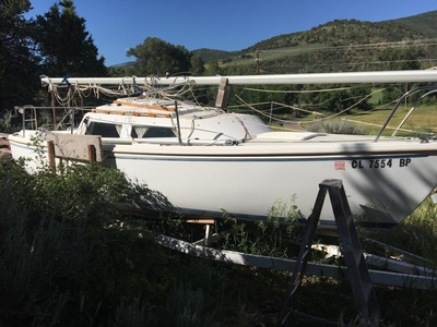 1984 catalina 22 sailboat for sale in Colorado