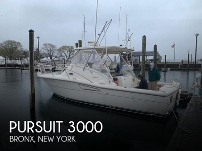 1996 Pursuit 3000 Offshore in Bronx, NY