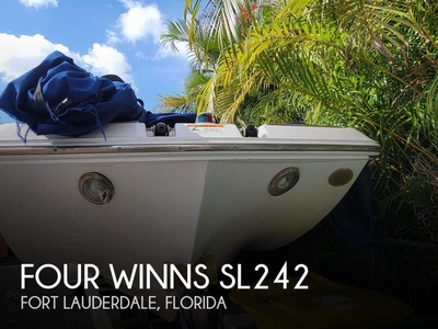 2013 Four Winns SL242 in Fort Lauderdale, FL