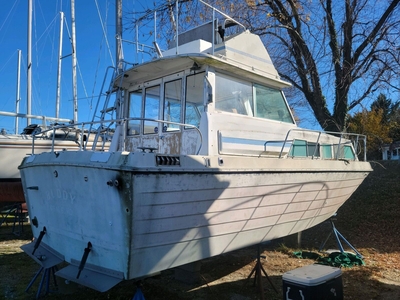 Revelcraft 30' Boat Located In Solomons Island, MD - No Trailer