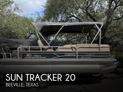 2019 Sun Tracker Party Barge 20 DLX in Beeville, TX