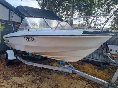 17ft glasstron boat with 90hp yamaha outboard