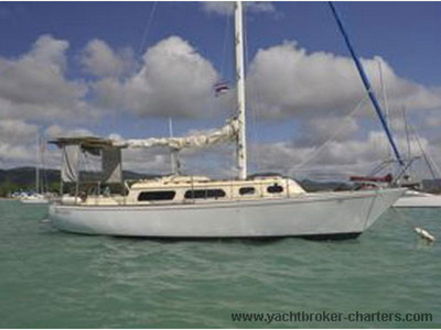 1984 Islander Yachts USA Islander Bahama 30 sailboat for sale in