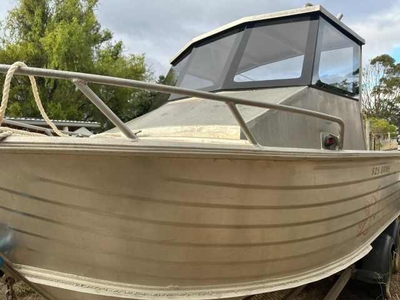 Ally Craft Hard Top Boat