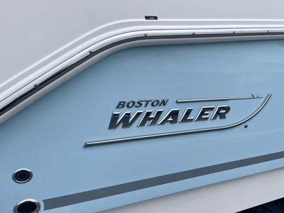 Boston Whaler 280 Outrage 2024