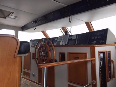 1981 Broward Motor Yacht powerboat for sale in Illinois