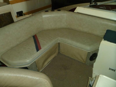 1984 Bayliner Contessa Sunbridge 2855 powerboat for sale in Washington