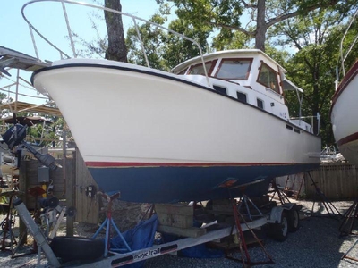 1988 Albin 27 aft cabin powerboat for sale in North Carolina