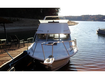 1989 Bayliner 2858 Command Bridge powerboat for sale in Georgia